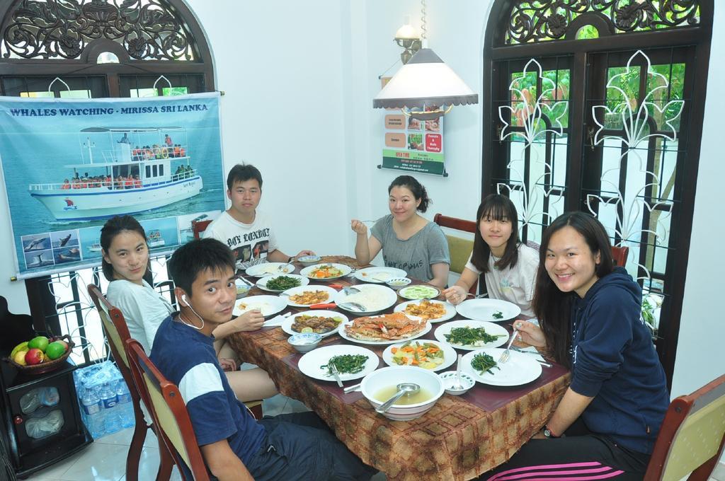 Angel Rest Hotel Mirissa Bagian luar foto