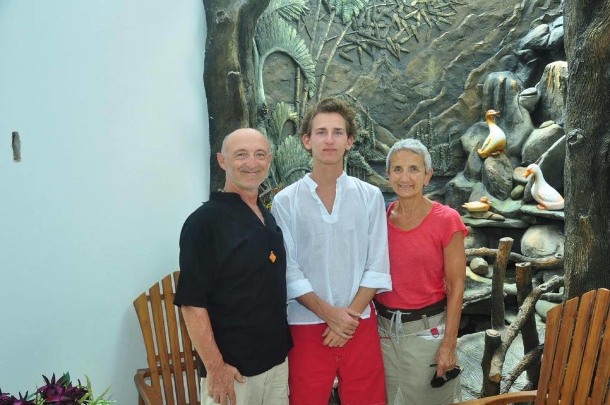 Angel Rest Hotel Mirissa Bagian luar foto